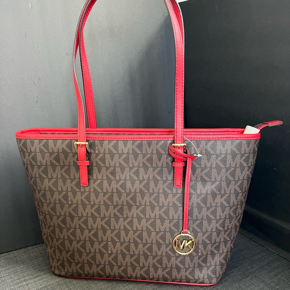 NWT MICHAEL KORS JET SET CHARM TOP ZIP TOTE HANDBAG